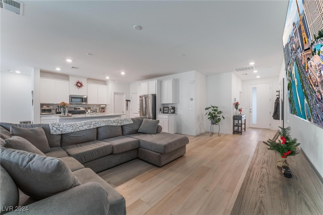 8831 Sasquatch Run Avenue