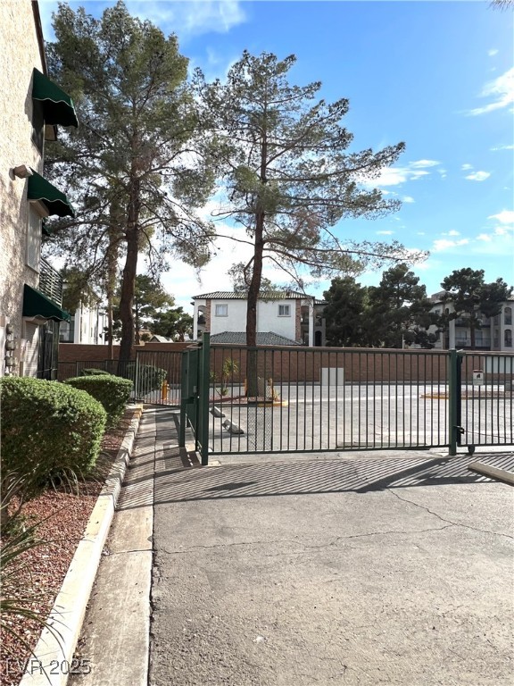 Las Vegas, Nevada 89169, United States, 1 Bedroom Bedrooms, ,1 BathroomBathrooms,Residential,Active,94256