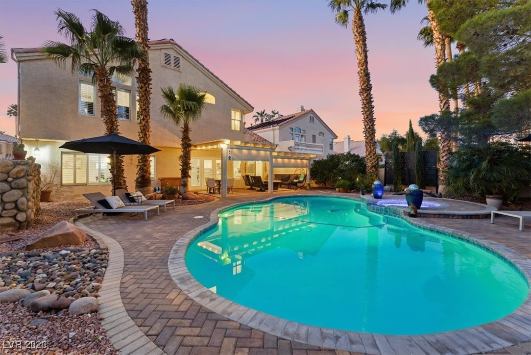 2416 Shady Vista Drive