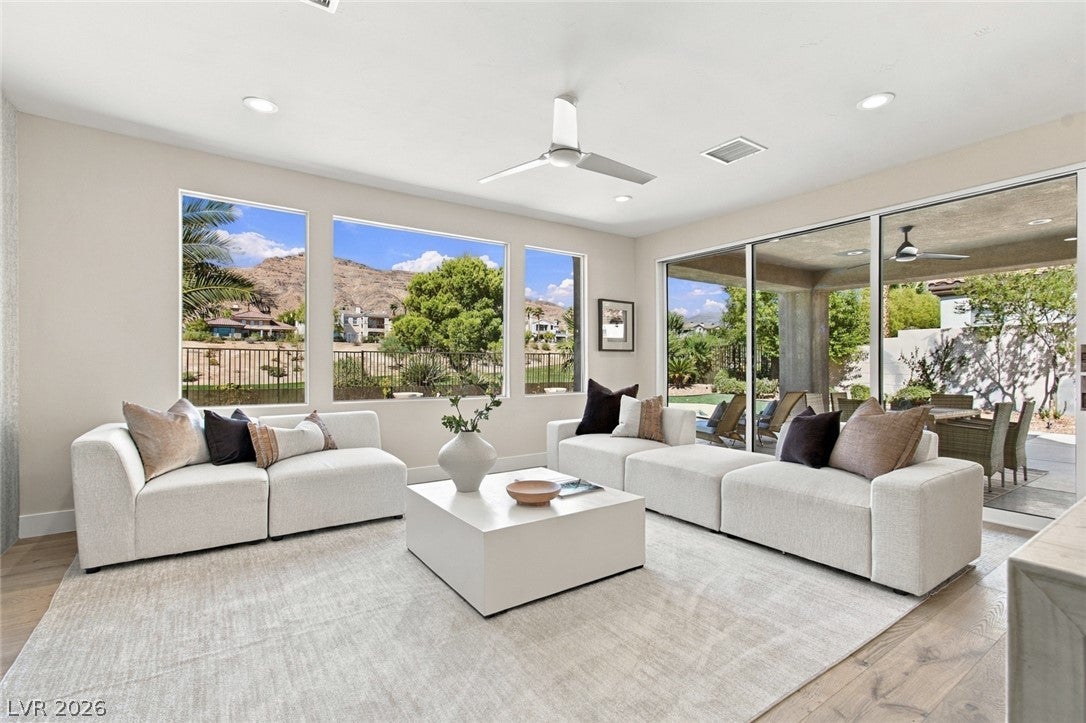 2837 Turtle Head Peak Drive