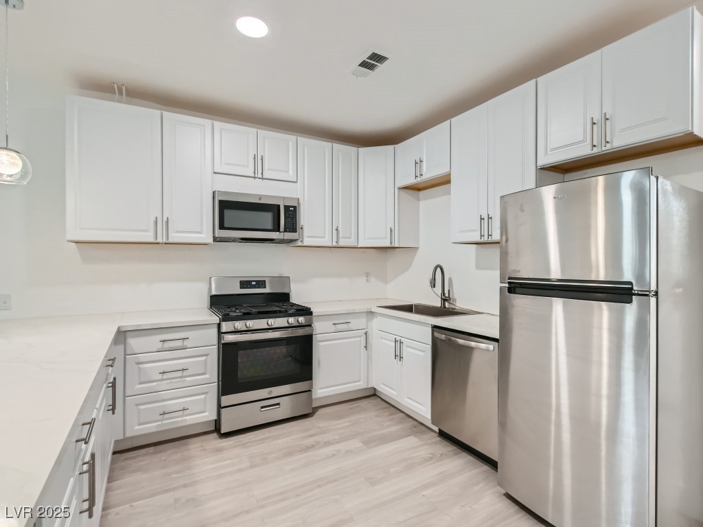 5415 W Harmon Avenue 1074