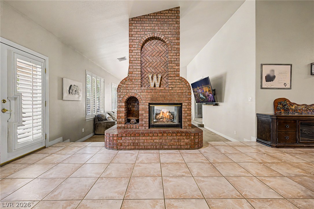 621 Lomprey Avenue