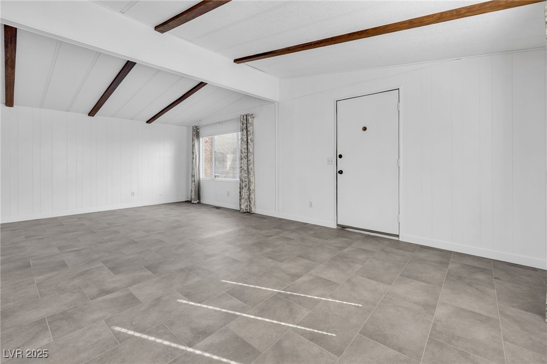 Properties 4 4587 Royal Ridge Lane