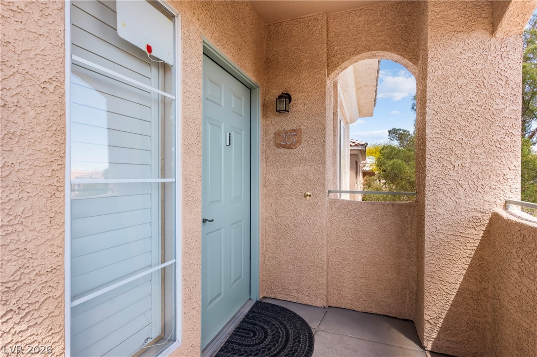 352 Amber Pine Street 207