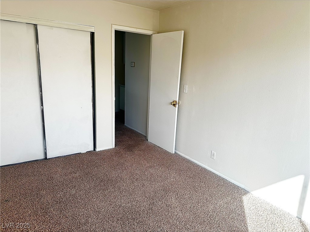 Las Vegas, Nevada 89119, United States, 2 Bedrooms Bedrooms, ,2 BathroomsBathrooms,Residential,Active,94140