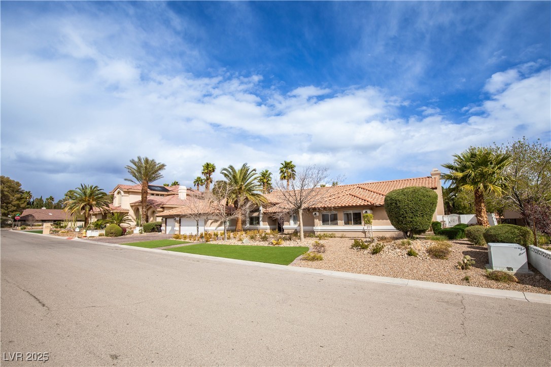 3236 Cliff Sieler Court, Las Vegas, Nevada image 4