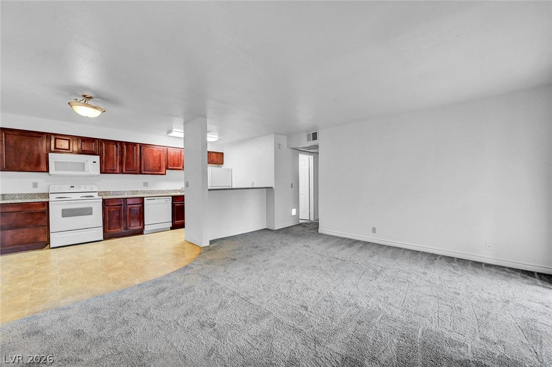 4340 Sandy River Drive 84