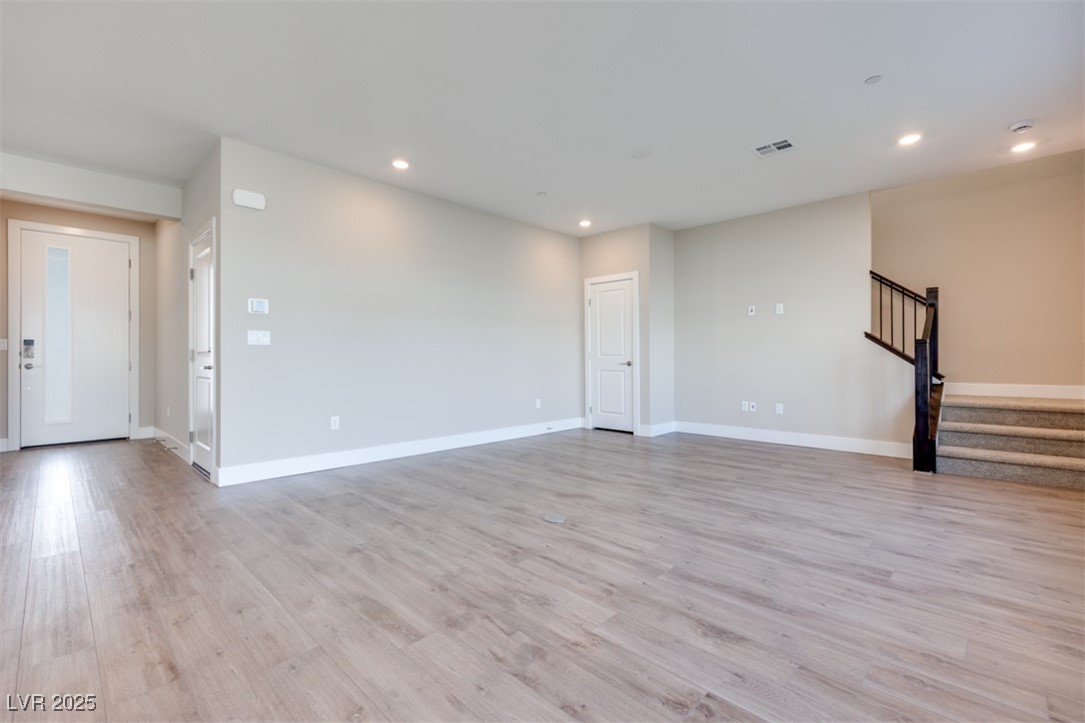 10432 Smokey Mariposa