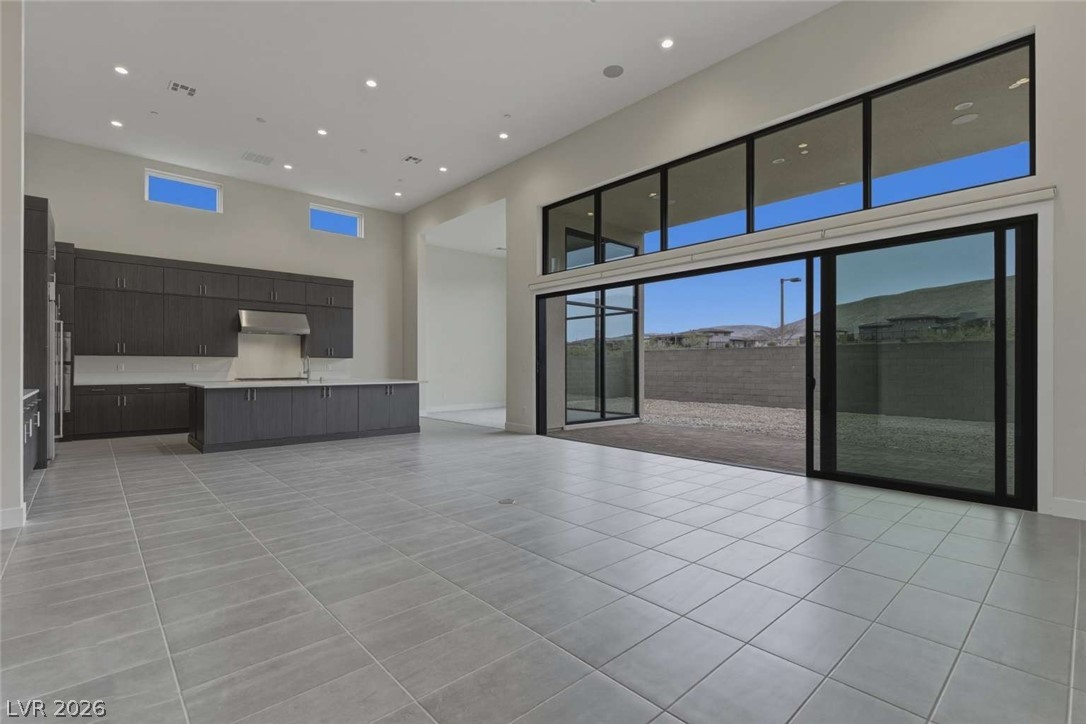 10865 Agate Cliffs Avenue