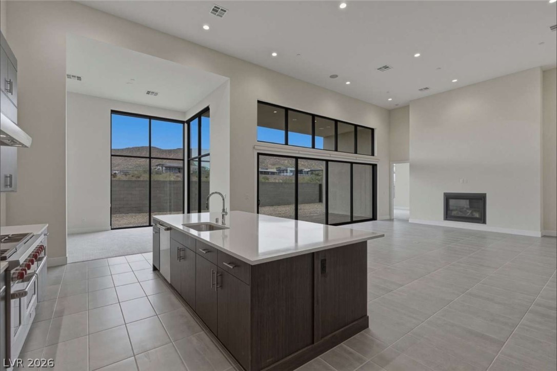 10865 Agate Cliffs Avenue