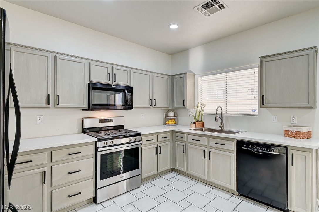 8062 Imperial Treasure Street