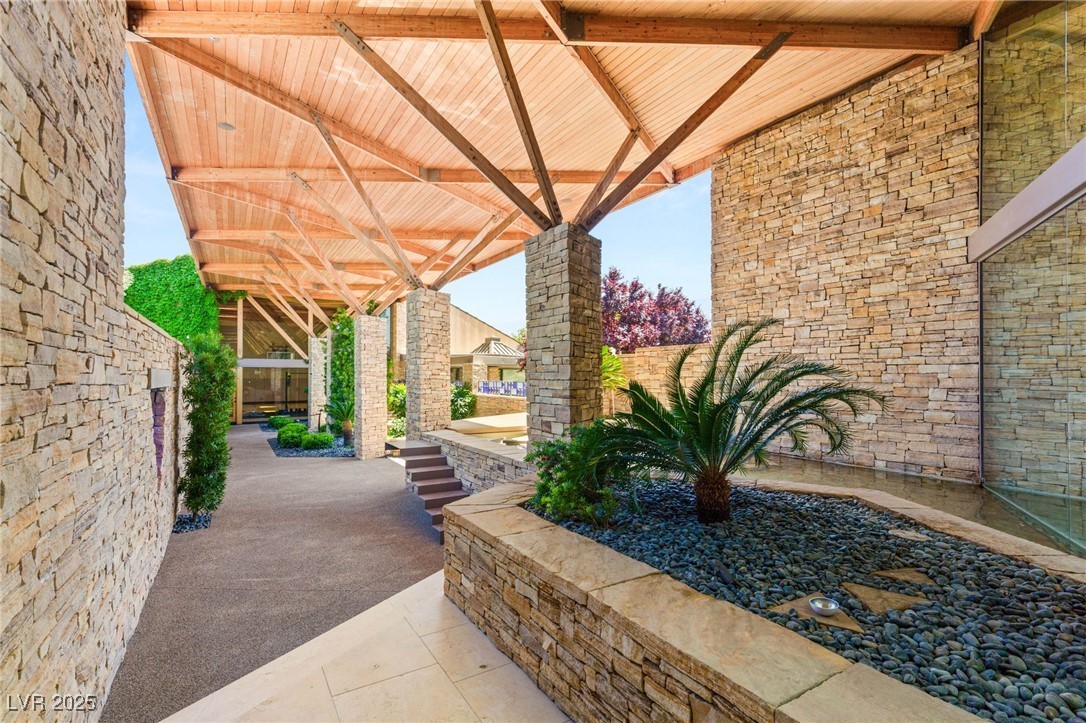 Properties 2 3 Anthem Pointe Court