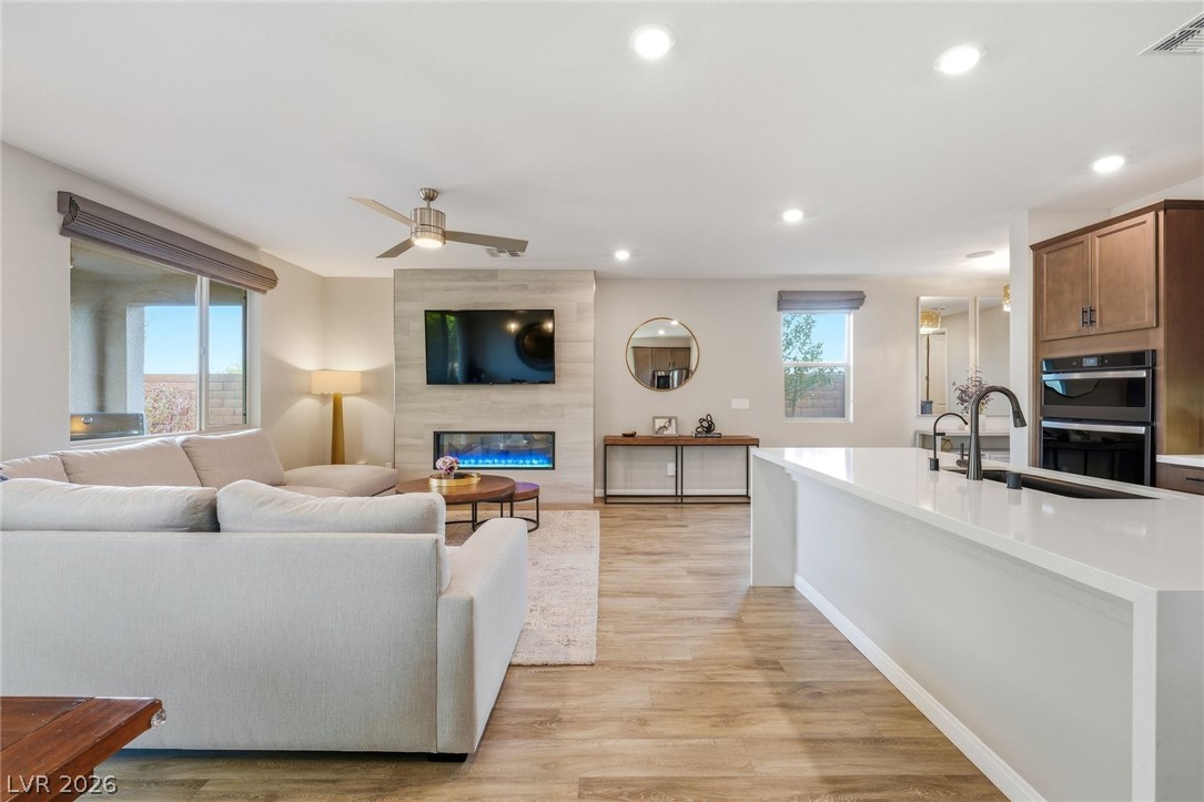 10630 Glowing Dawn Avenue