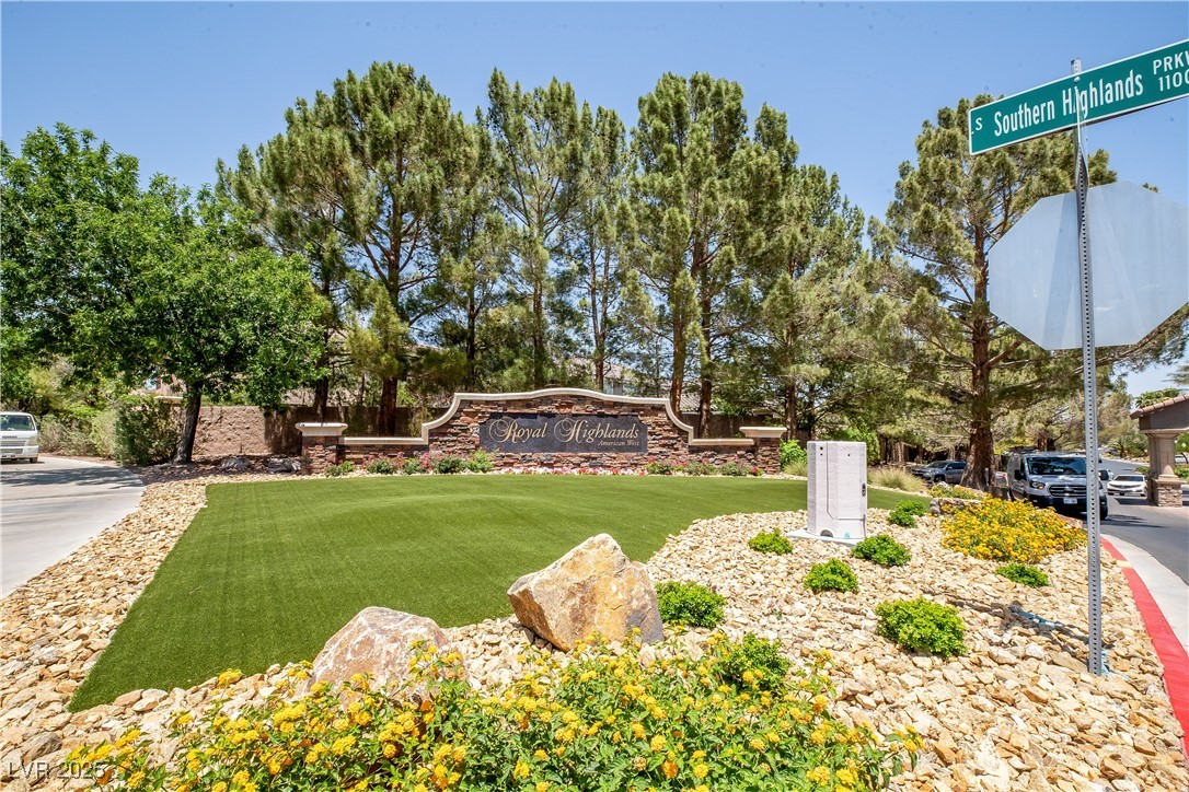 10902 Pentland Downs Street