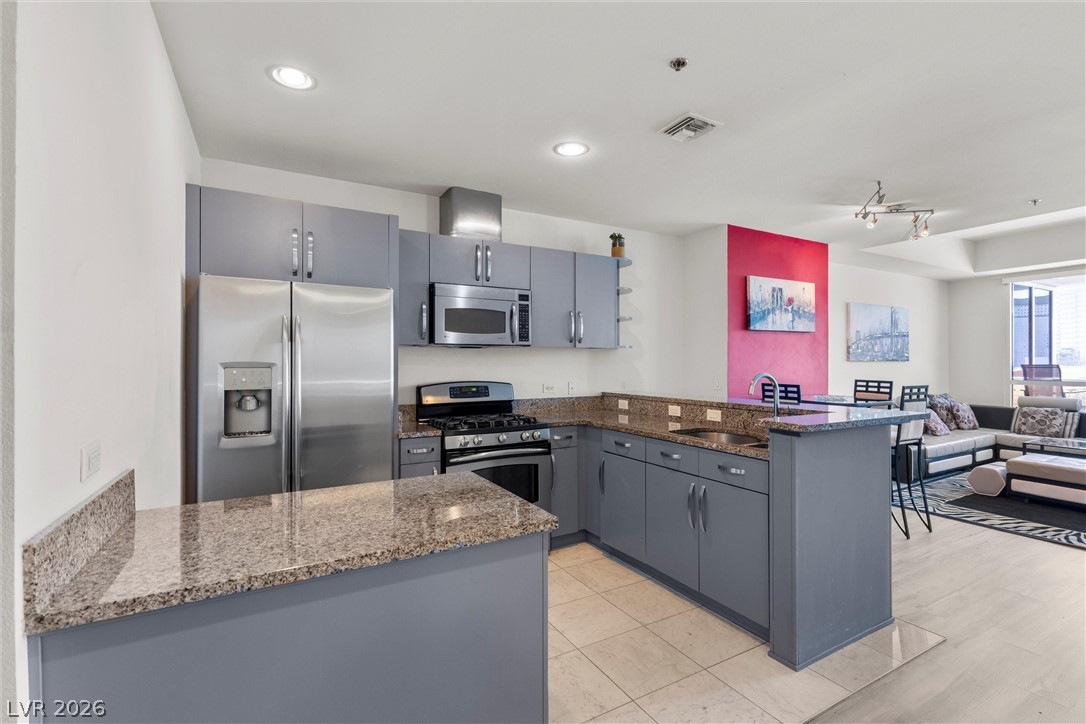 4575 Dean Martin Drive 1103