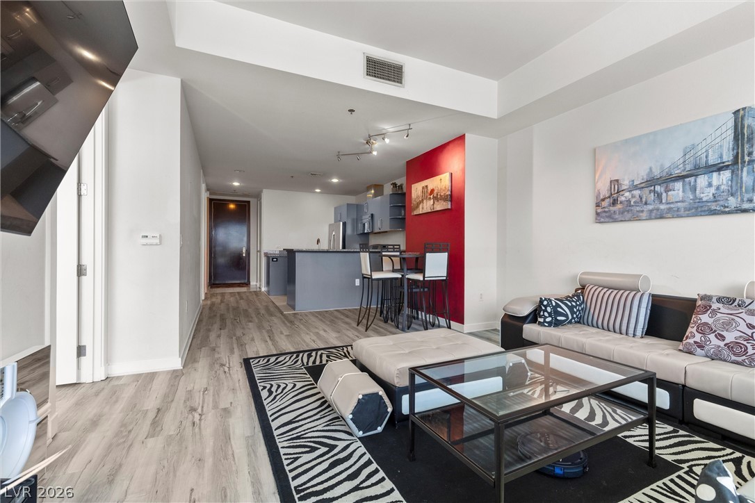 4575 Dean Martin Drive 1103