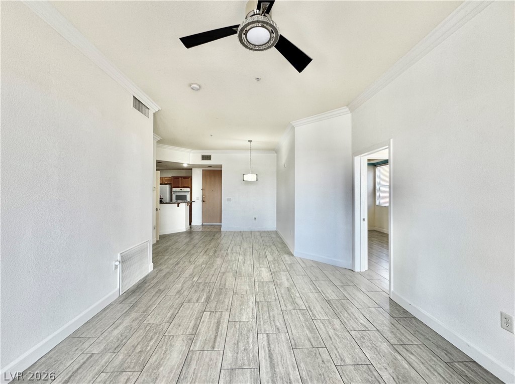 83 E Agate Avenue 307