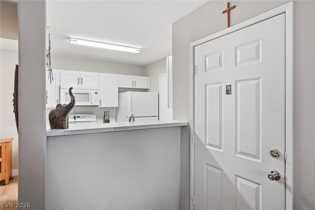 7885 W Flamingo Road 1041