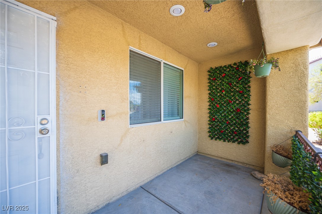 9081 Spoonbill Ridge Place