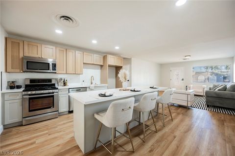 3114 Scarlet Oak Avenue Las Vegas NV 89104