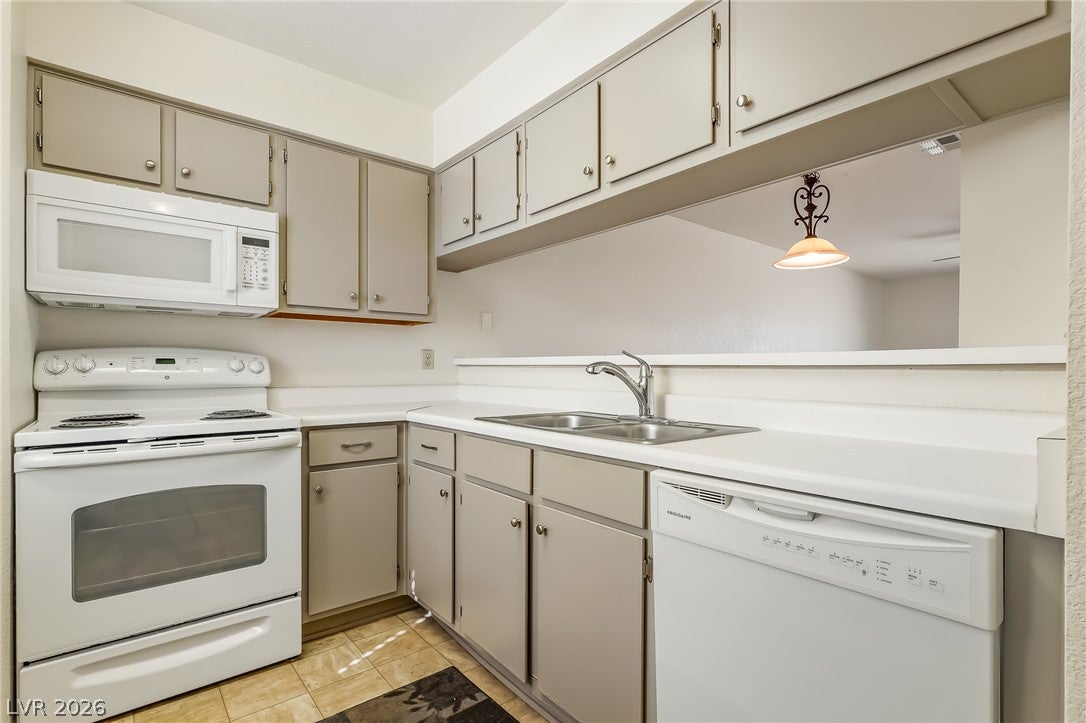 2036 Mesquite Lane 303