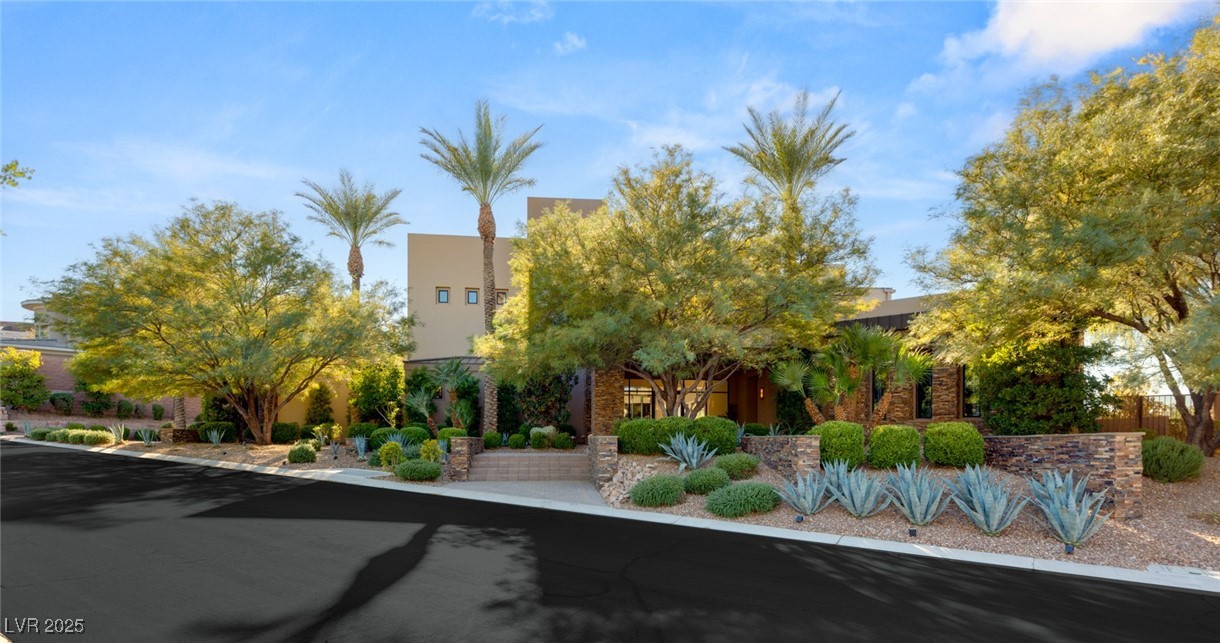 583 SAINT CROIX Street