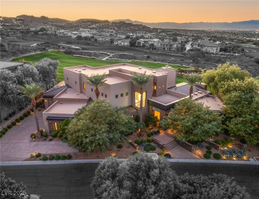 583 SAINT CROIX Street