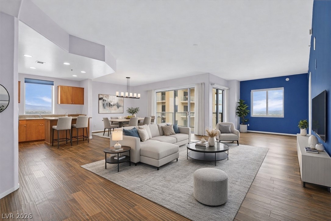 8255 Las Vegas Boulevard 1812