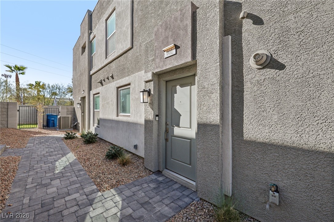 4907 Chidlaw Avenue 1