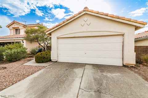 Homes For Sale - 8465 Lodge Haven Street<br/> Clark County, Las Vegas, NV 89123