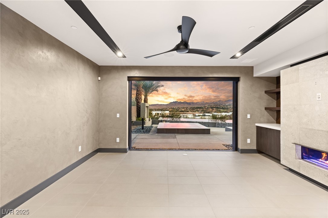 12 Falling Canyon Court, Henderson, Nevada image 18