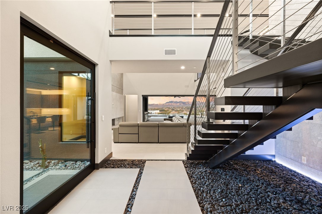 12 Falling Canyon Court, Henderson, Nevada image 4
