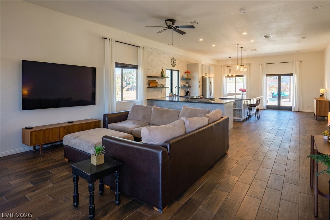 1129 Rubellite Street