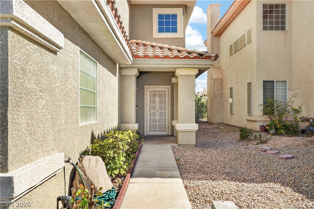 8521 Gold Flash Avenue