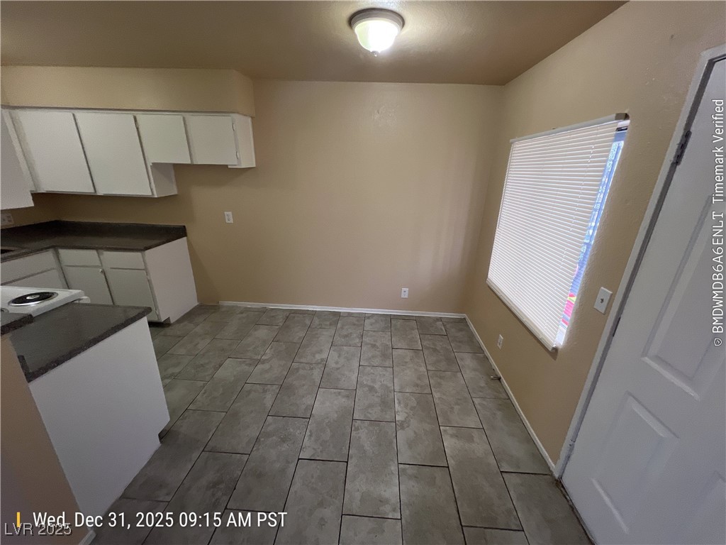 1896 Fulstone Way 3