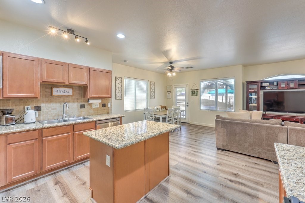 731 EASTER LILY Place
