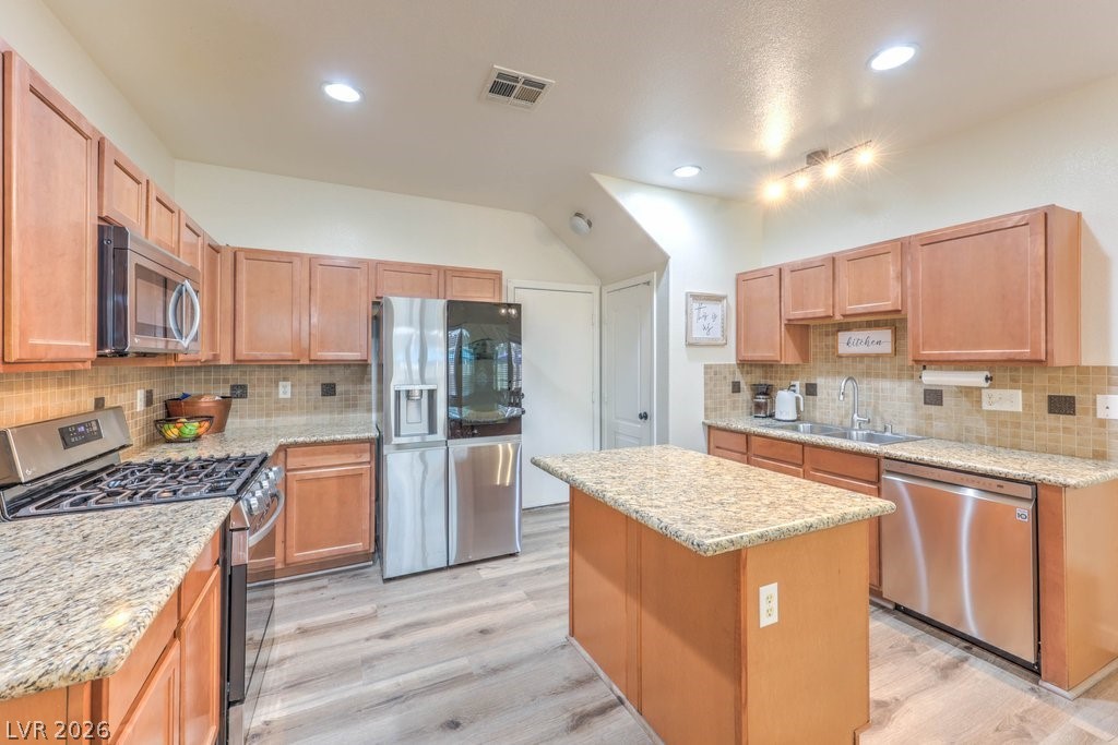 731 EASTER LILY Place