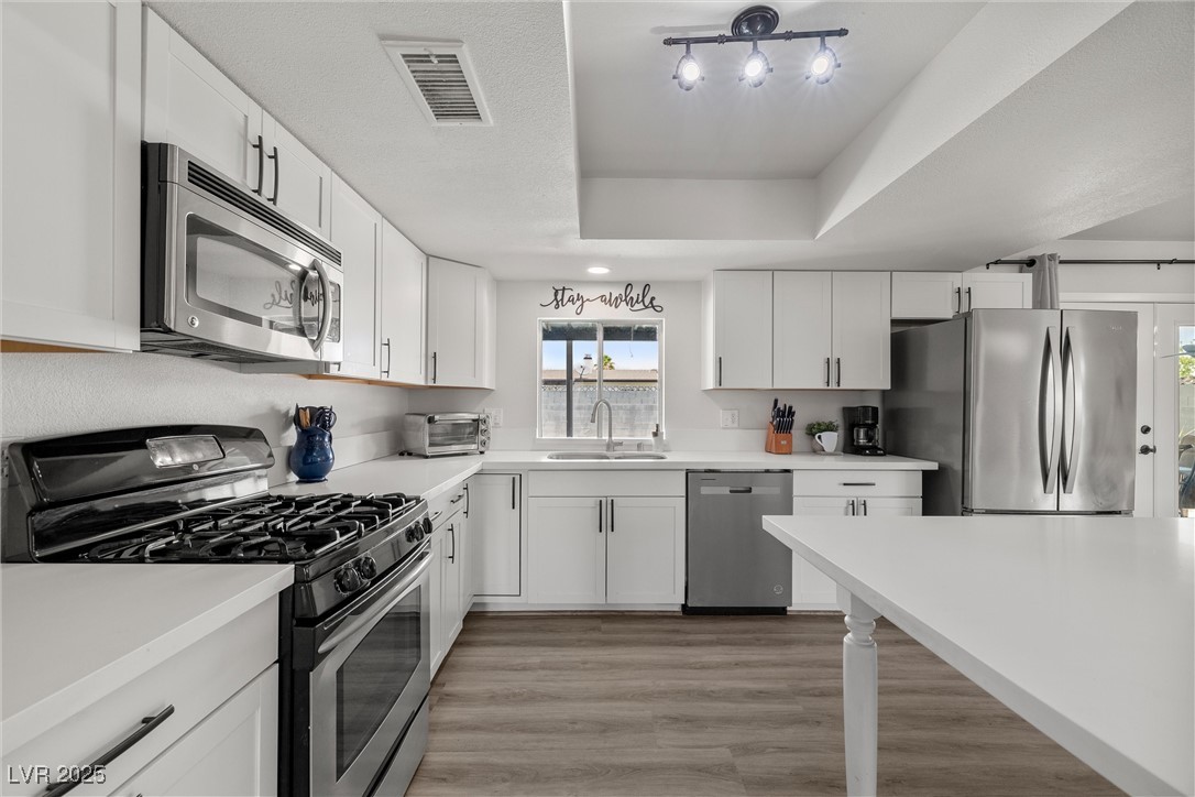 Las Vegas, Nevada 89145, United States, 4 Bedrooms Bedrooms, ,3 BathroomsBathrooms,Residential,Active,176038