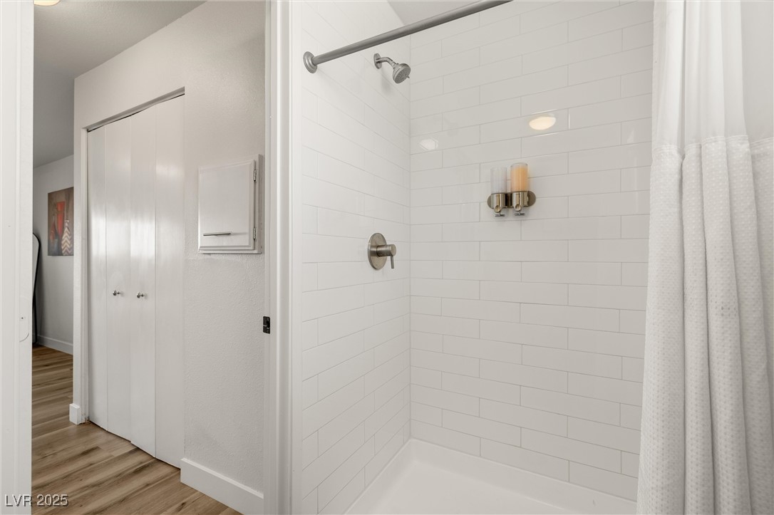 Las Vegas, Nevada 89145, United States, 4 Bedrooms Bedrooms, ,3 BathroomsBathrooms,Residential,Active,176038