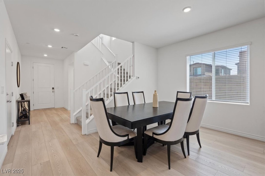 Las Vegas, Nevada 89143, United States, 3 Bedrooms Bedrooms, ,3 BathroomsBathrooms,Residential,Active,165411