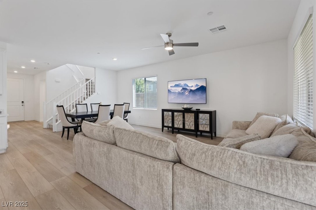 Las Vegas, Nevada 89143, United States, 3 Bedrooms Bedrooms, ,3 BathroomsBathrooms,Residential,Active,165411