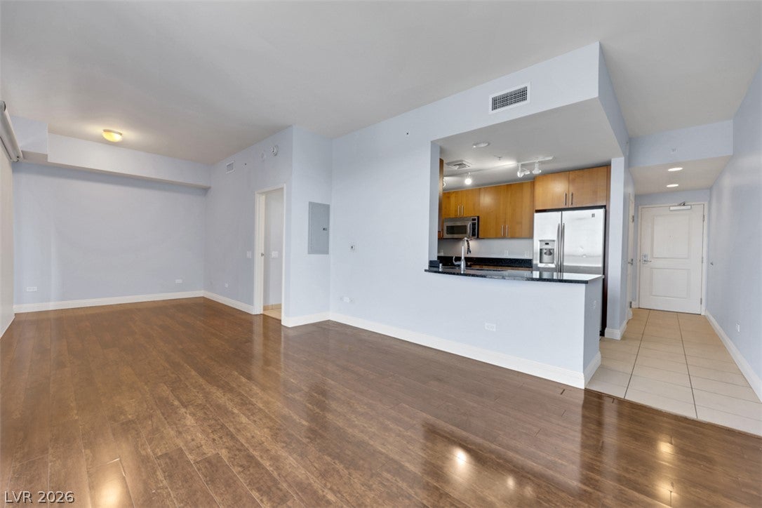 200 W Sahara Avenue 2909