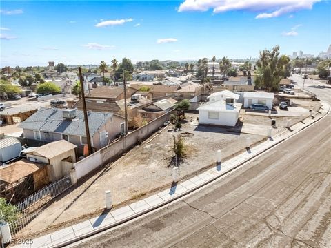 1922 Goldfield Street North Las Vegas NV 89030