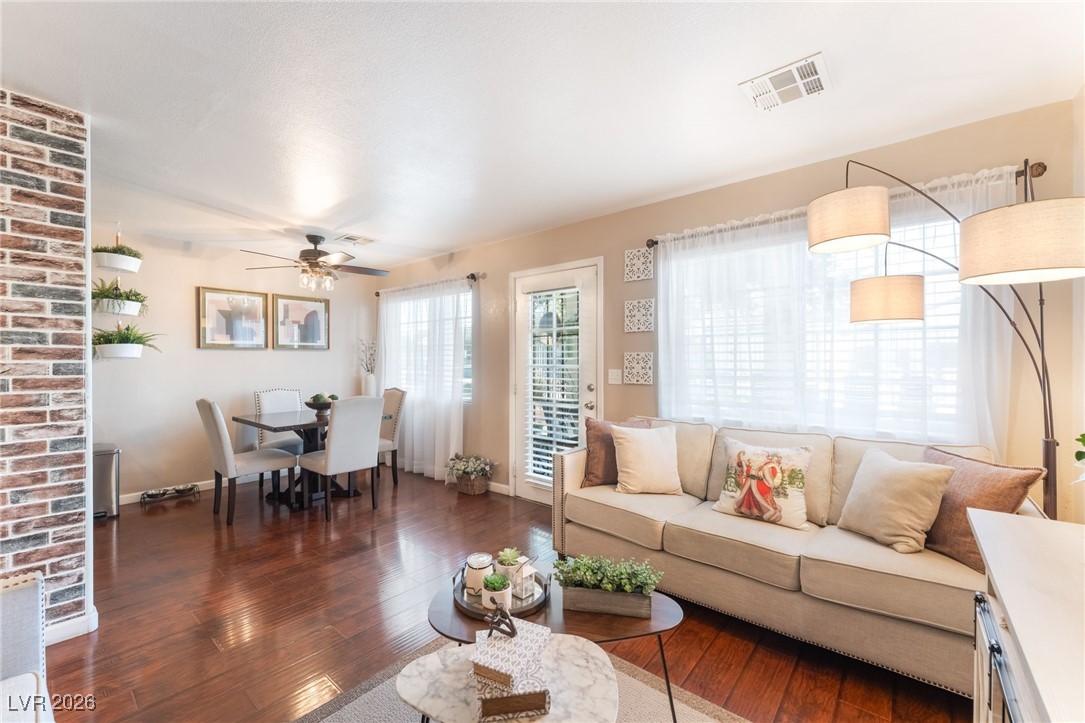 5330 E Charleston Boulevard 6