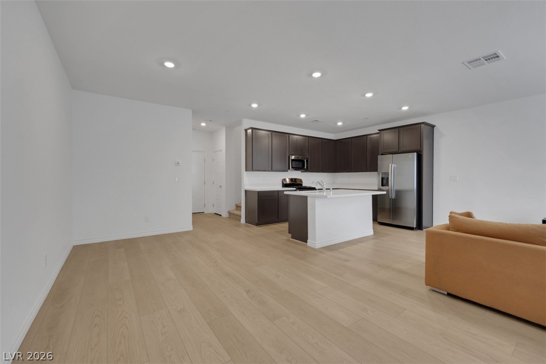 1526 Eva Crossing Place