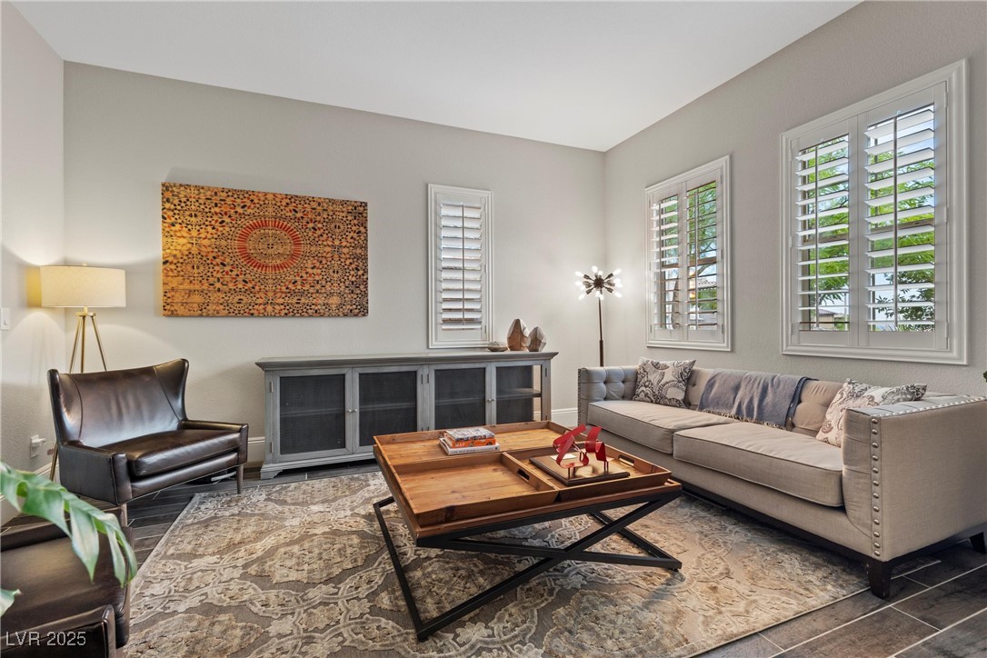 Properties 4 11952 Girasole Avenue
