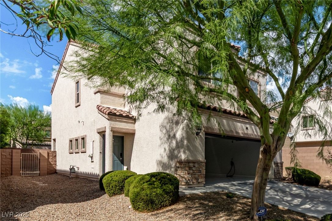 2847 Glass Vine Court