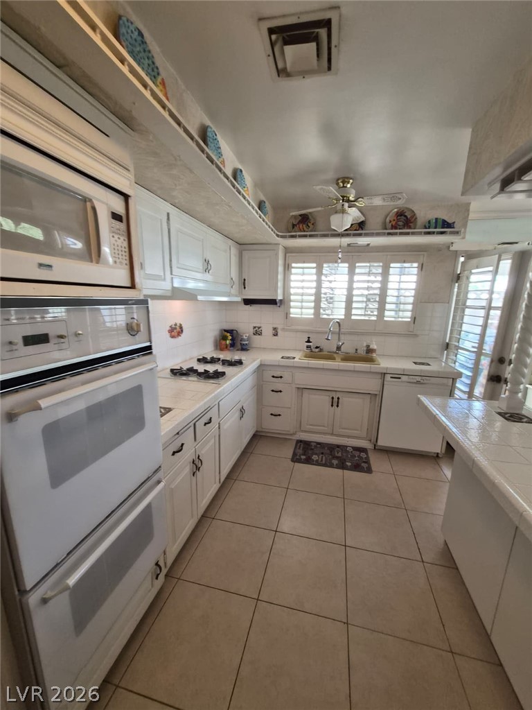1713 Lamplighter Lane