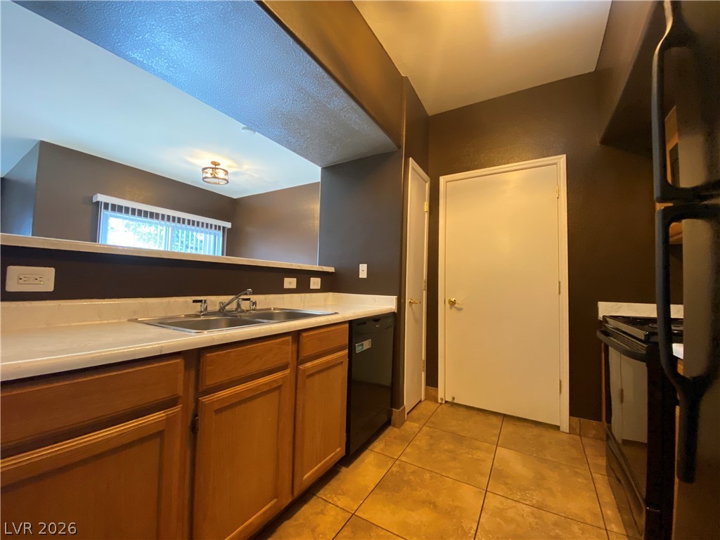 7255 W Sunset Road 1015