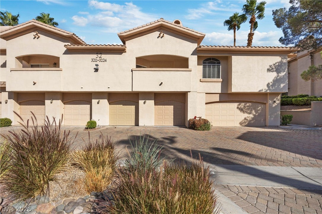 2050 W Warm Springs Road 3221